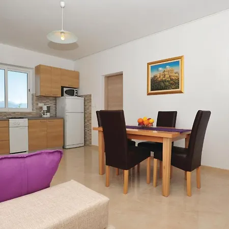 Amazing In Mastrinka With Sauna Tatil Evi