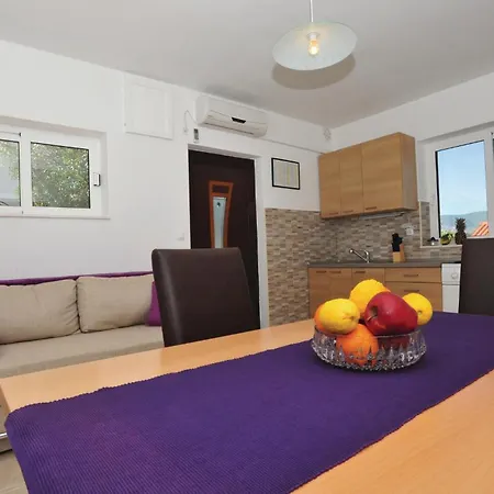 Cozy In Mastrinka With Sauna Trogir