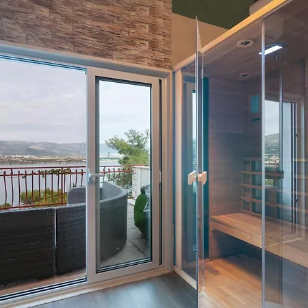 Amazing In Mastrinka With Sauna * Trogir