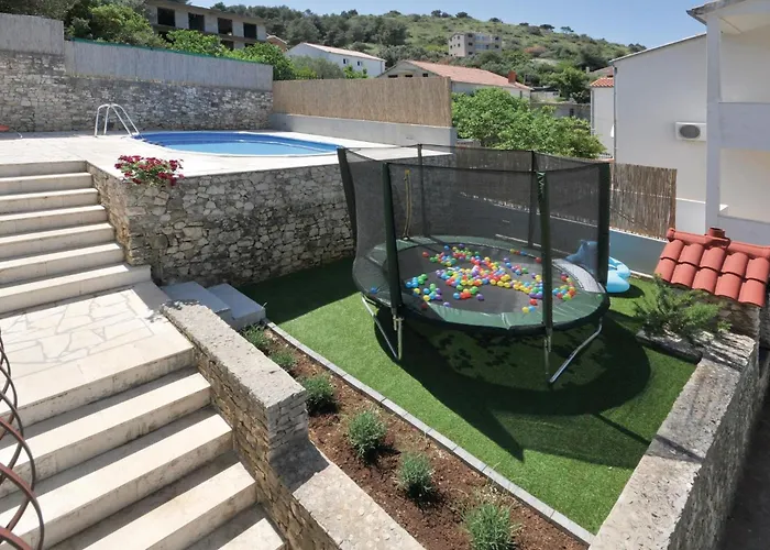 Amazing In Mastrinka With Sauna Τρογκίρ